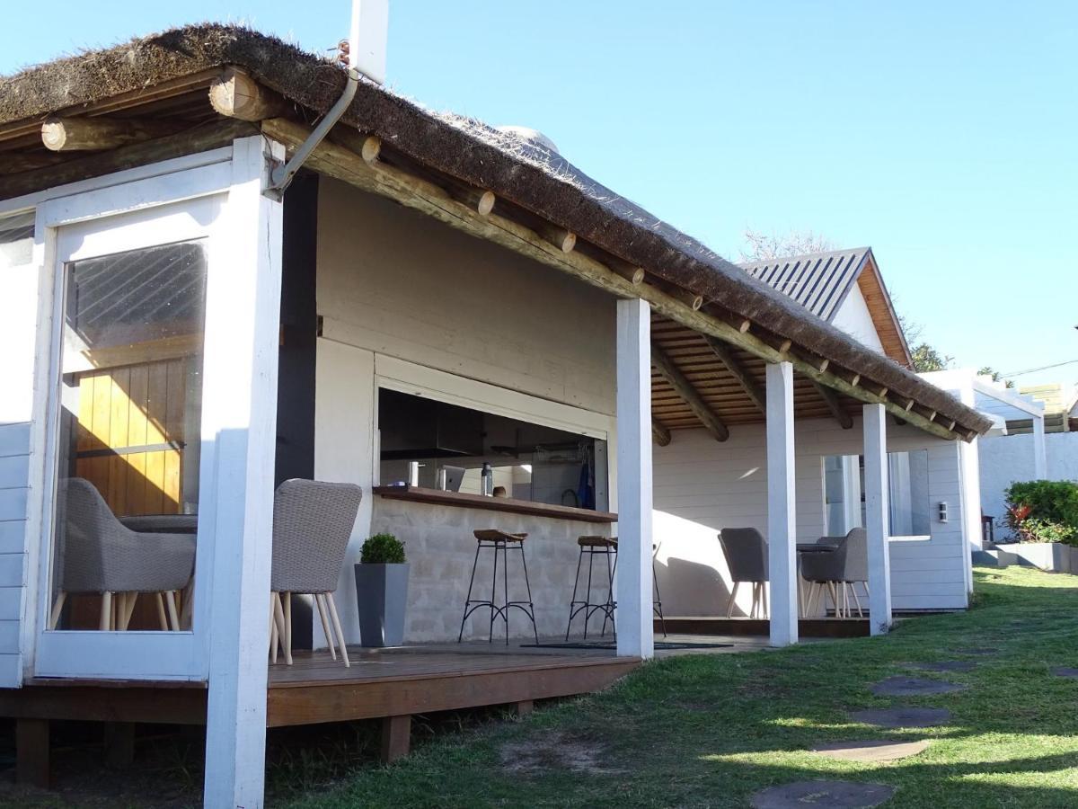 Kanaloah Lodge & Cabins Punta Del Diablo Ngoại thất bức ảnh